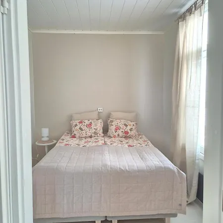 Idyllic Wooden House Two-room Apartman *