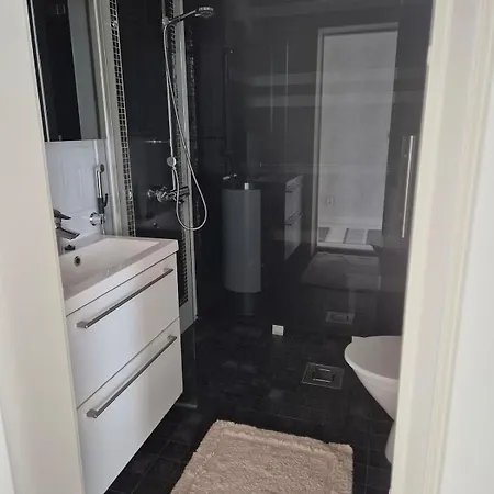 아파트 Idyllic Wooden House Two-room 포리