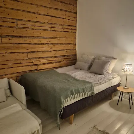 Idyllic Wooden House Two-room Apartment *