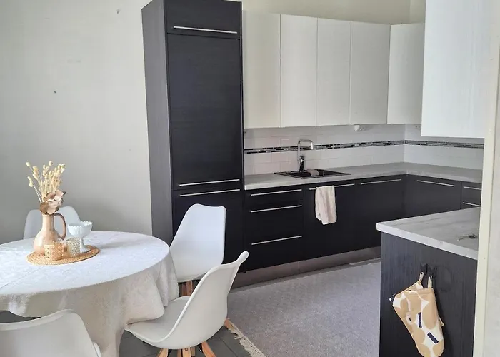 Idyllic Wooden House Two-room Appartamento *